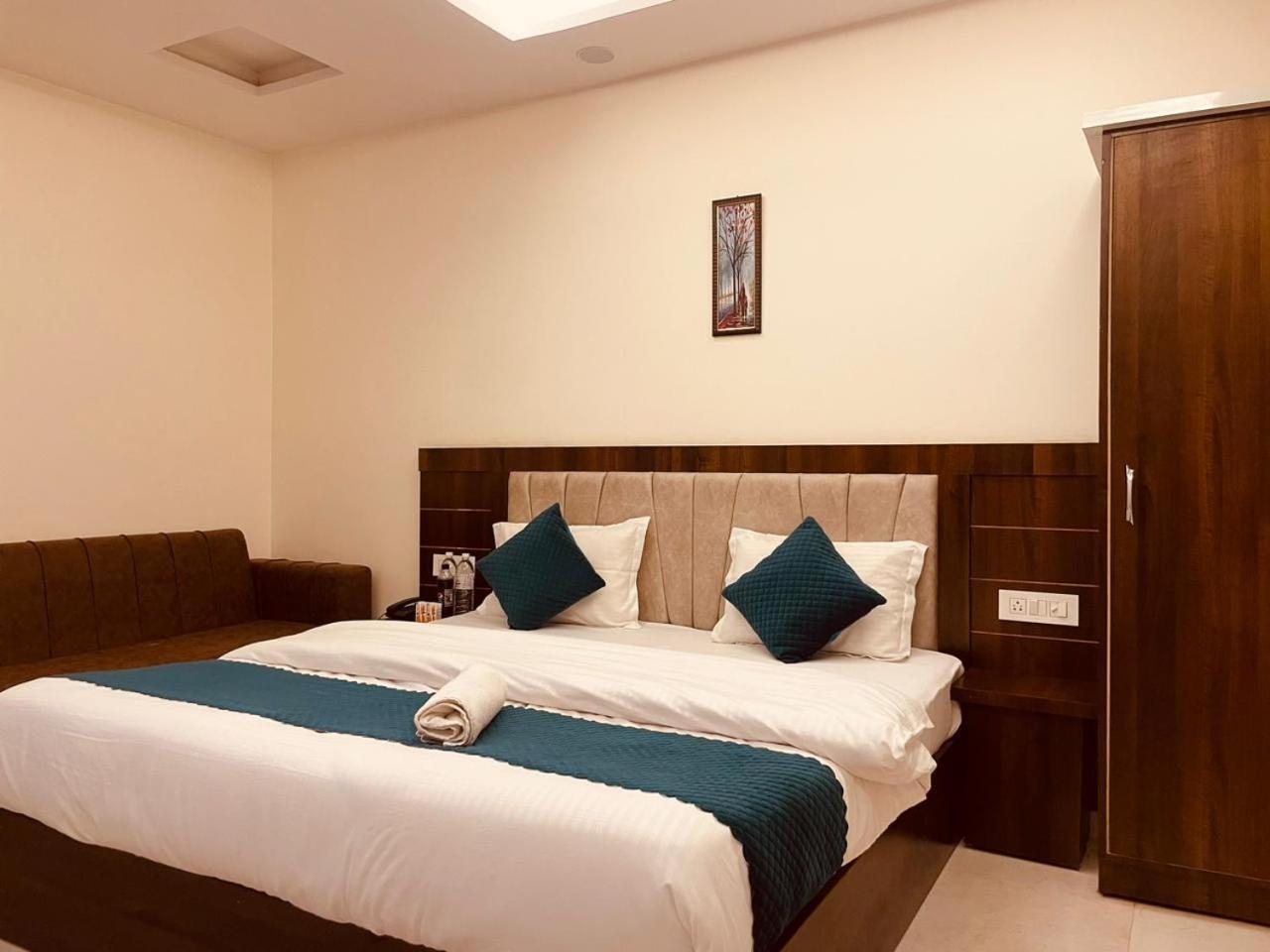 Wooibhotels The Divine Ganga Haridwār Εξωτερικό φωτογραφία