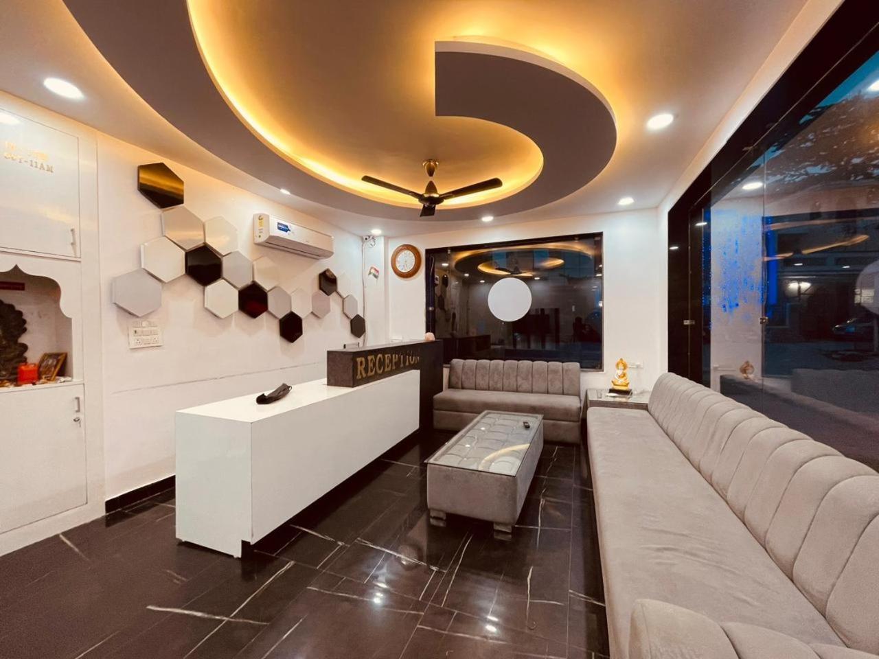 Wooibhotels The Divine Ganga Haridwār Εξωτερικό φωτογραφία